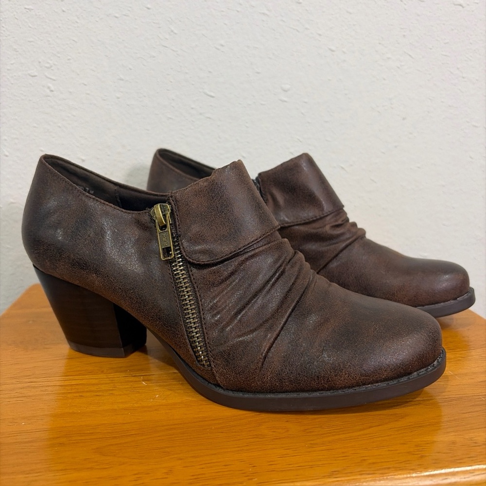 Baretraps Boots Womens 7 M Rosamund Ankle Booties Brown Faux Leather Zipper